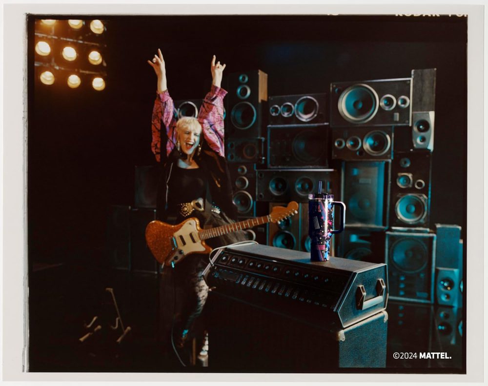 ماگ اورجینال استنلی تامبلر STANLEY مدل باربی طرح راکر - تصویر 3